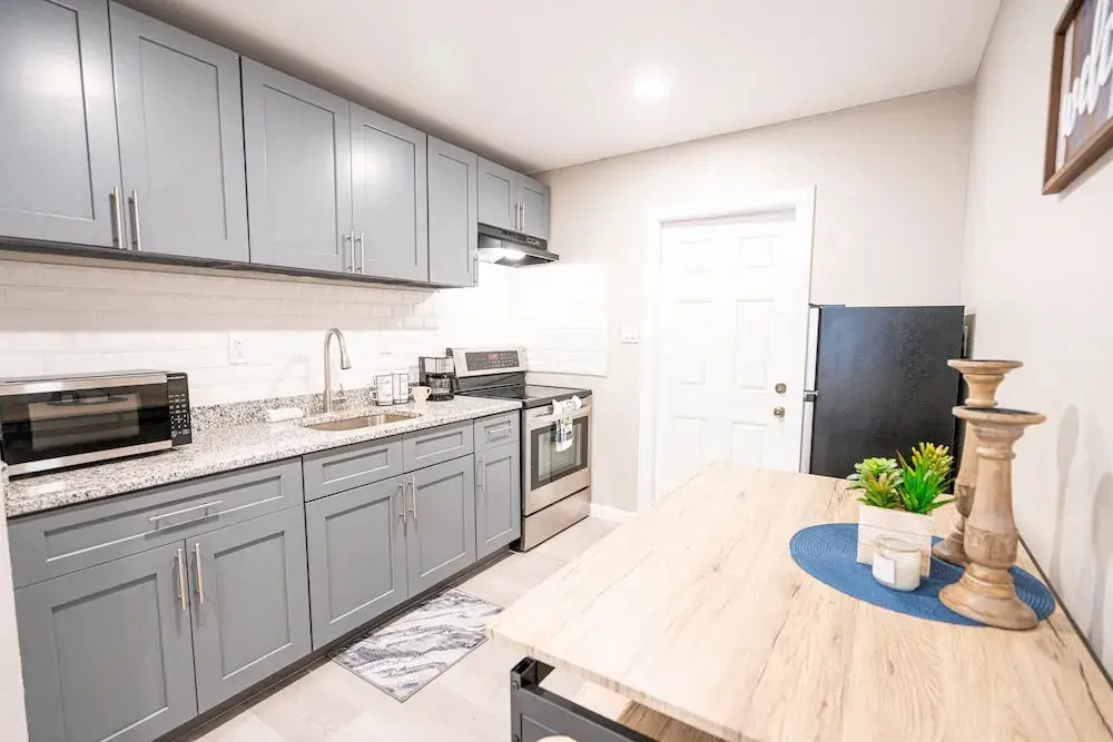 University Serenity Suites 14th