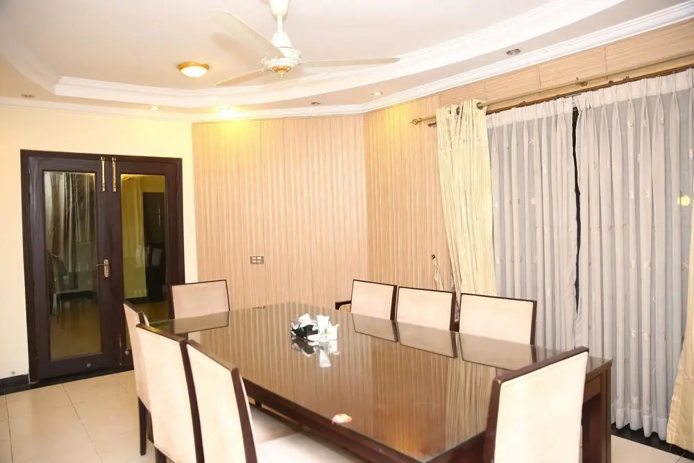 Safari Club 3 Bahria Town