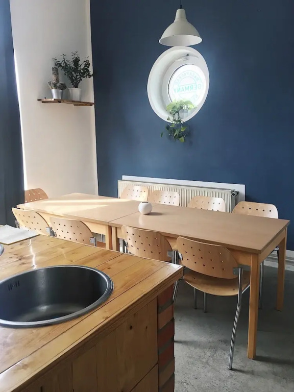 Blue Doors Hostel KTV
