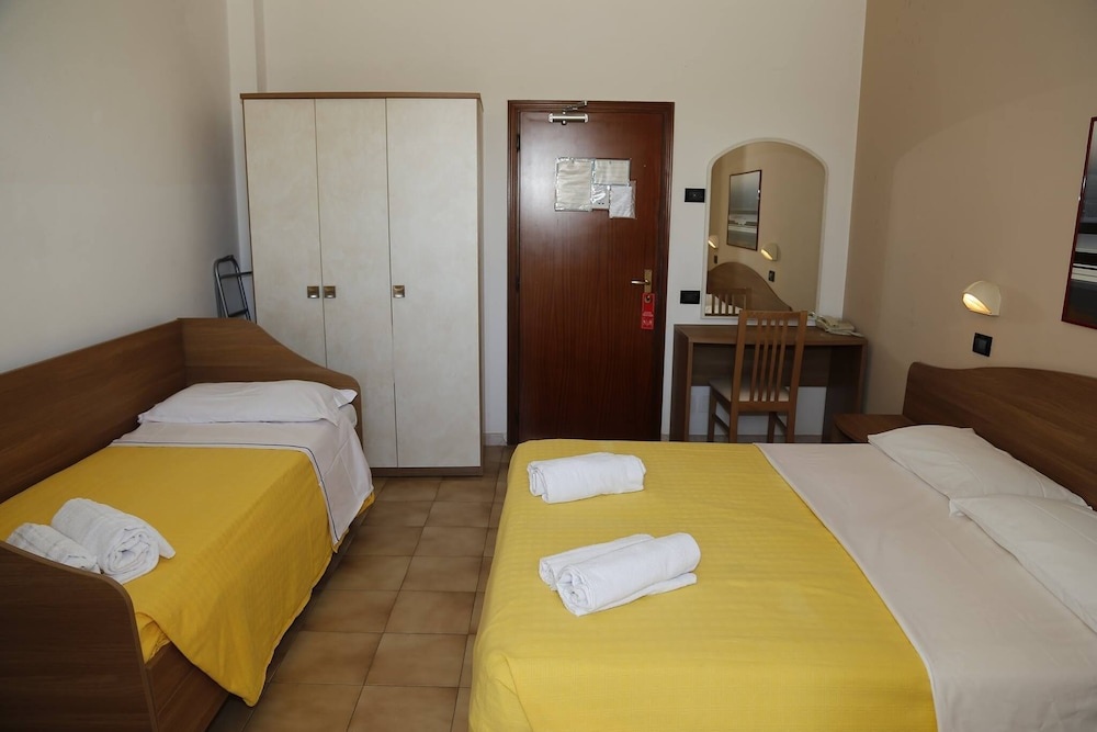 Hotel Villa Dina