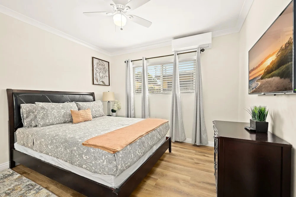 Bright&Cozy Getaway 10min to Downtown LA