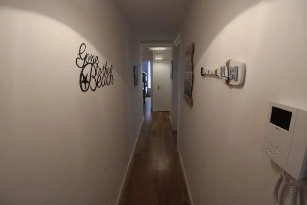 Flat 8 Palm Court
