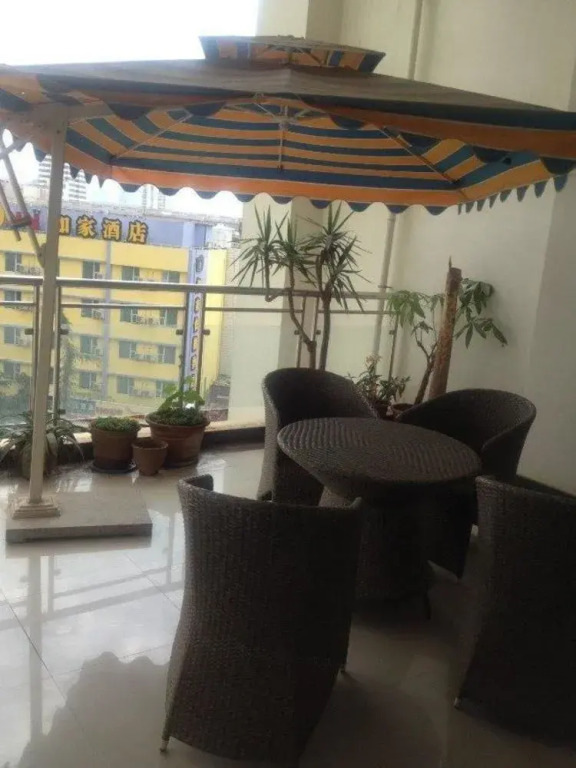Jiujiu Happy Apartment