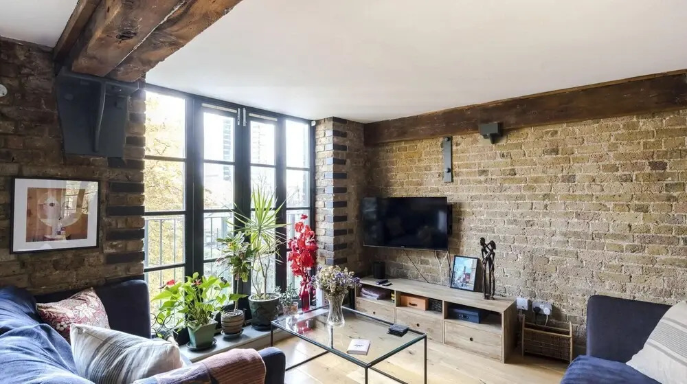 Stunning 2-bed Converted Warehouse - Sleeps 4