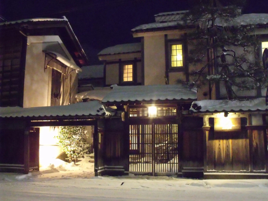Camellia Inn Yukitsubaki