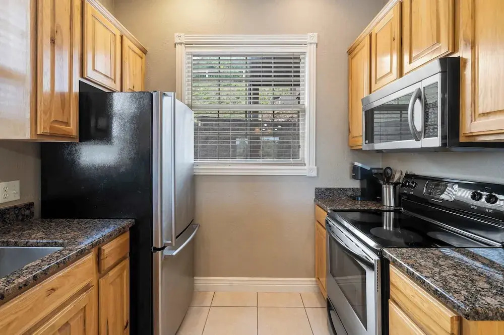 Blue Bird Hideaway - Near Silver Dollar City