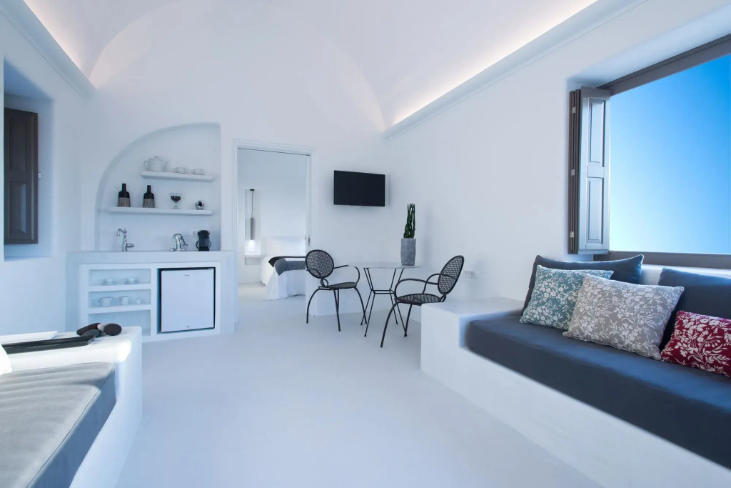 Azar Luxury Villas & Suites
