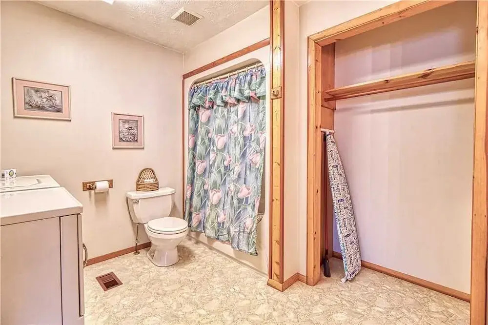 LeConte View 2 - One Bedroom Cabin