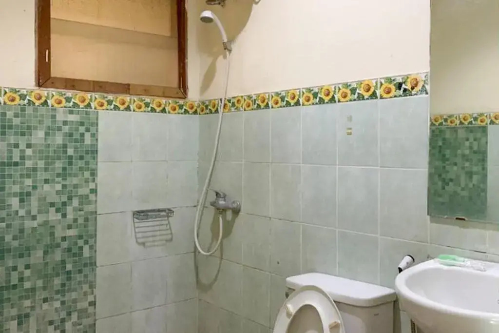 Kemang Place near Lippo Mall Kemang Mitra RedDoorz
