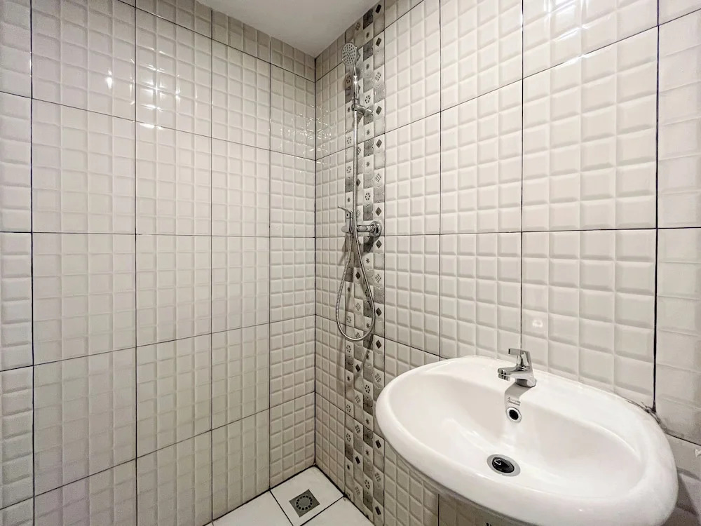 Modern Designed Studio At De Prima Apartment