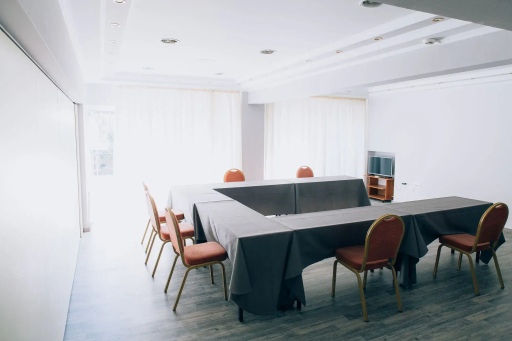 Tzaki hotel & restaurant Patras