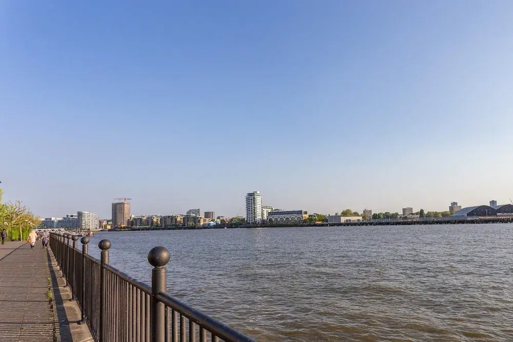 1 Bedroom Flat In Canary Wharf