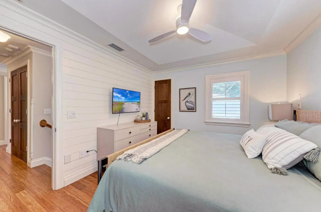 Banyan Beach - 104 Beach Ave