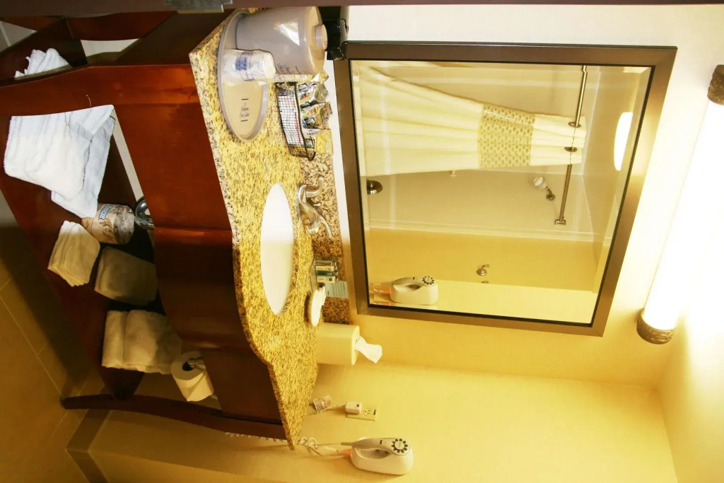 Hampton Inn & Suites Lancaster