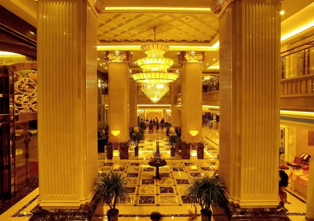 Golden Bauhinia International Hotel