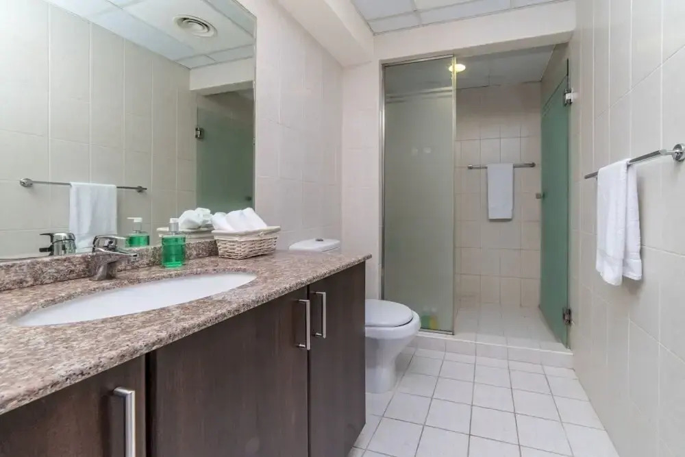 1B-Churchill-303 by bnbme homes