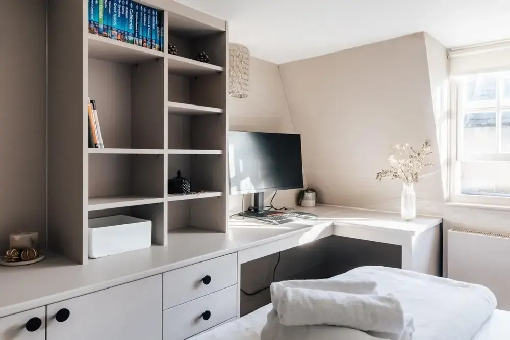 Modern Central Bath Apartment