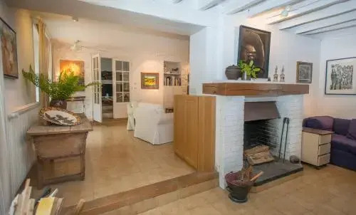 Champagne B&B