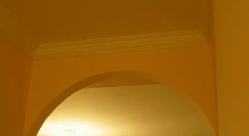 Sandy'S House 山底下的小屋