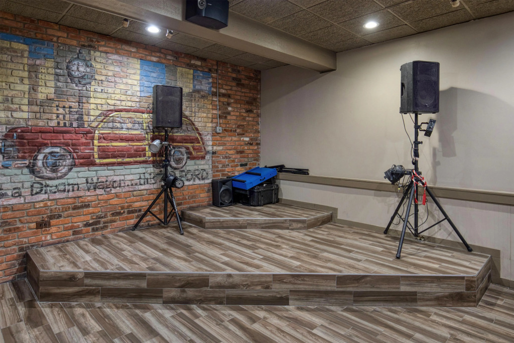 Best Western Woodhaven Inn