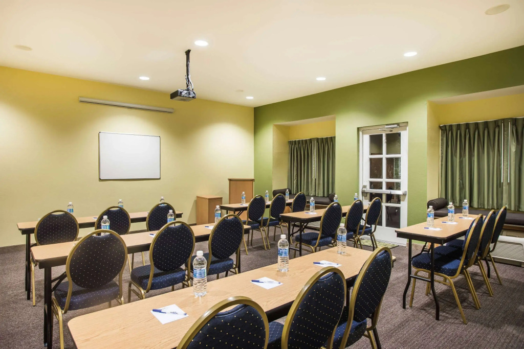 Microtel Inn and Suites by Wyndham