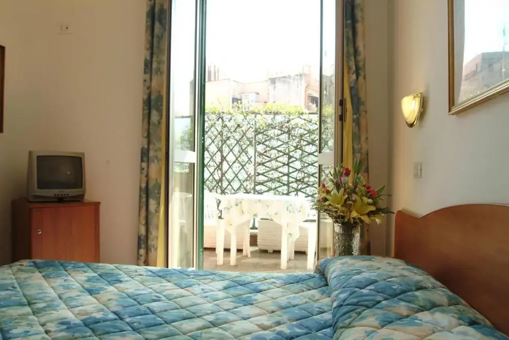 Hotel Tirreno