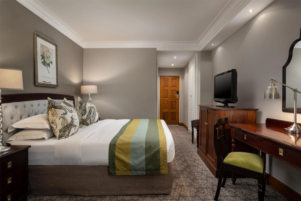 Premier Hotel Falstaff