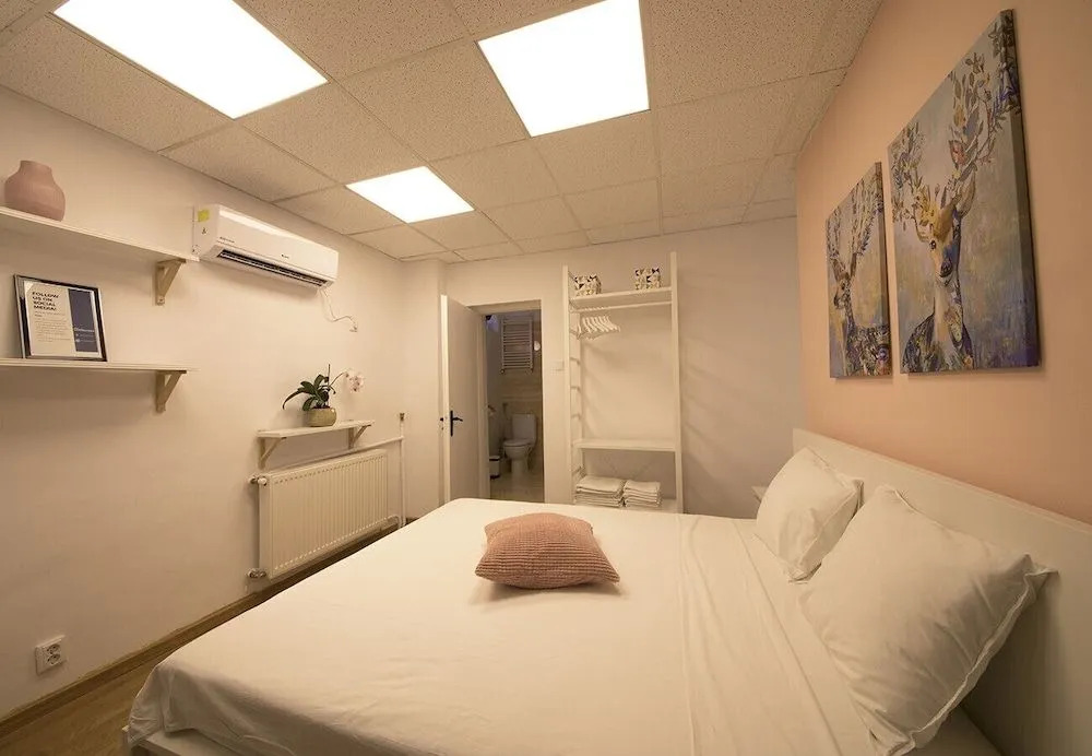 New Unirii Center Apartments by Olala Homes