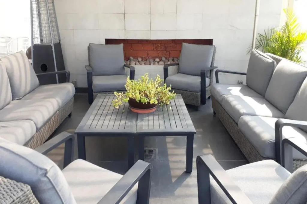 Lombardo Suites
