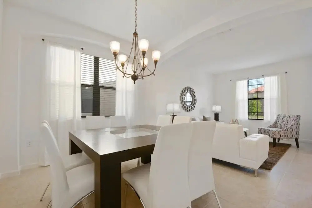 6 bedroom luxury home at Veranda Palms