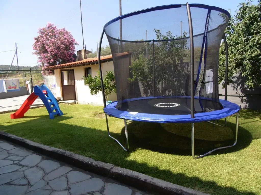 Sofia & Lakis House