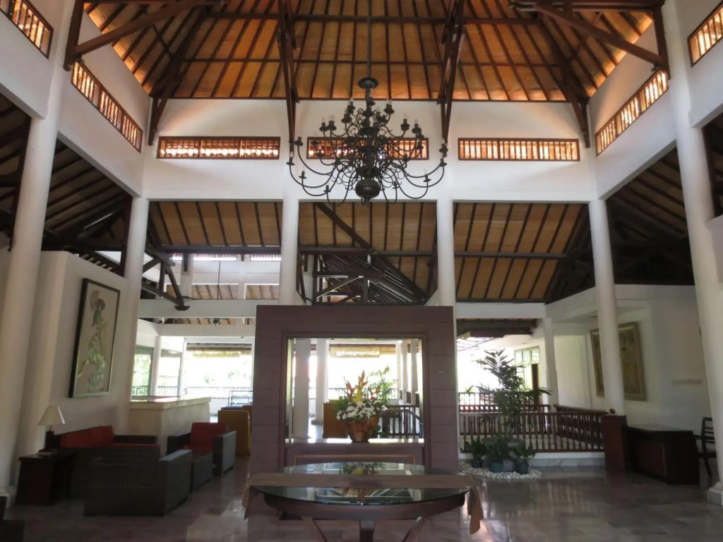 Puri Raja Hotel
