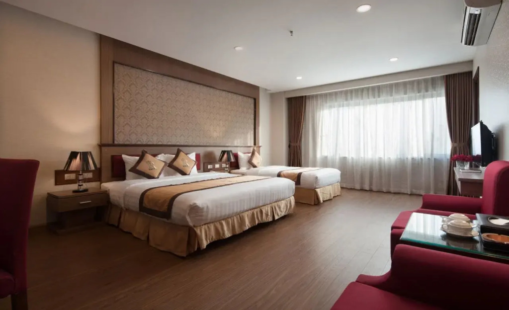 Royal Palace Hotel