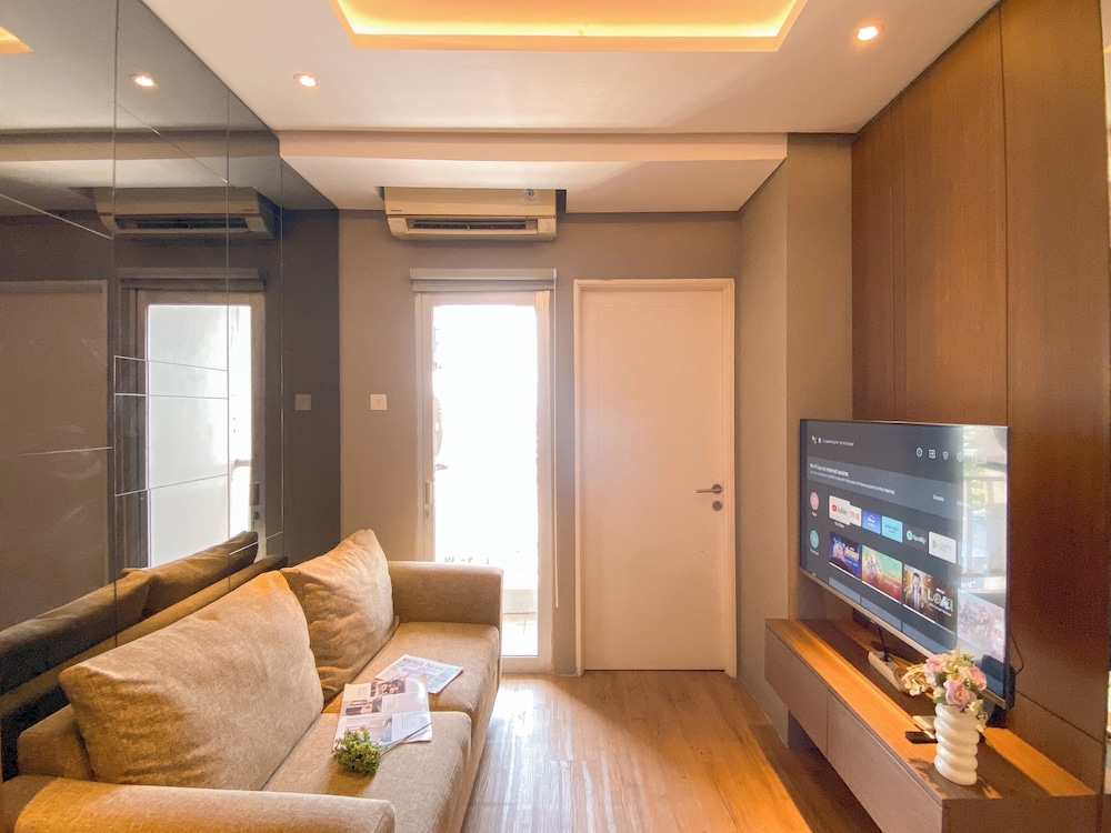 Contemporary Comfort 2Br Apartment Pakubuwono Terrace