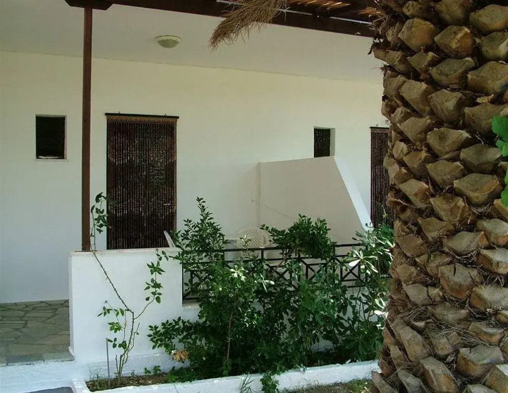 Meroi Studios Molos