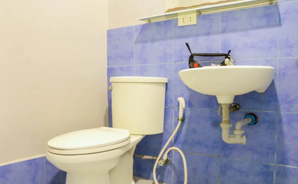 RedDoorz Plus at New Era Budget Hotel Near UCMed and Chong Hua Hospital Mandaue FORMER RedDoorz Plus New Era Budget Hotel Mandaue