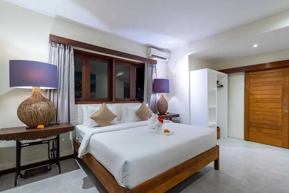 Villa Alroda Antik - Peaceful 4BR Villa with Private Pool in Canggu