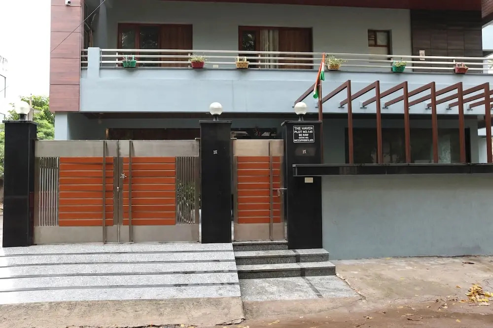 Haven Hotel Sector 31,Gurugram