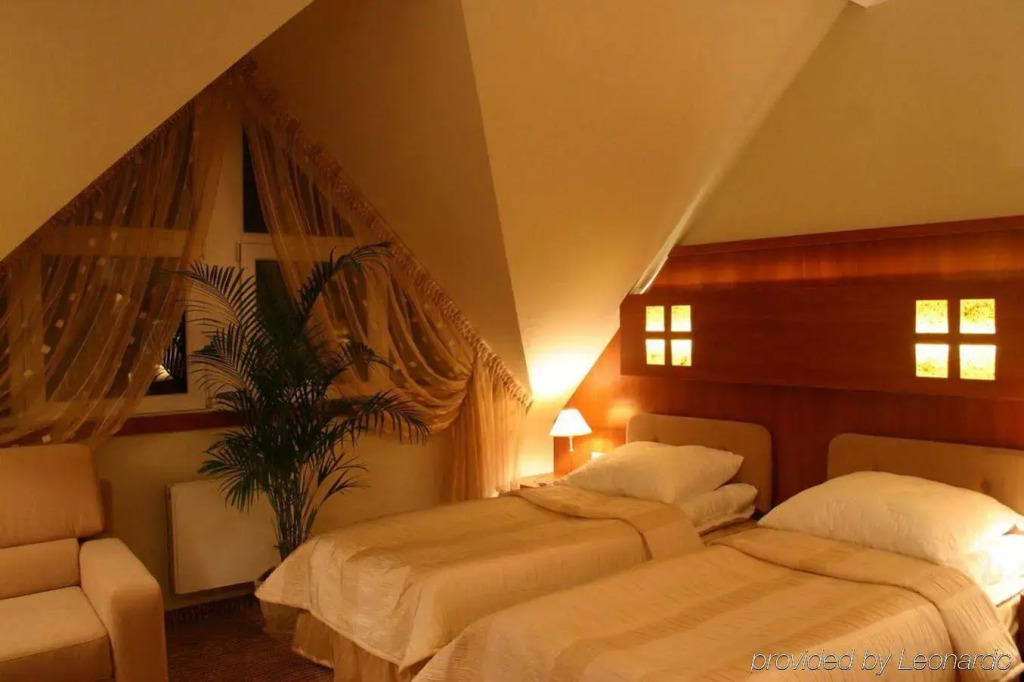 Hotel Sahara