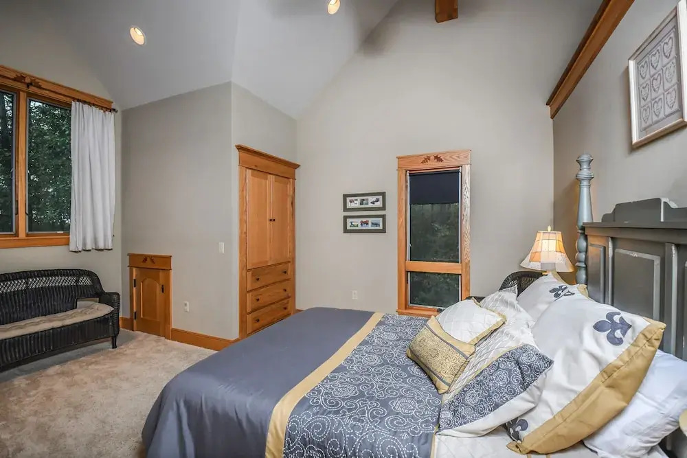 Petoria Lodge
