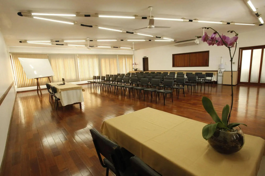 Indaiá Hotel