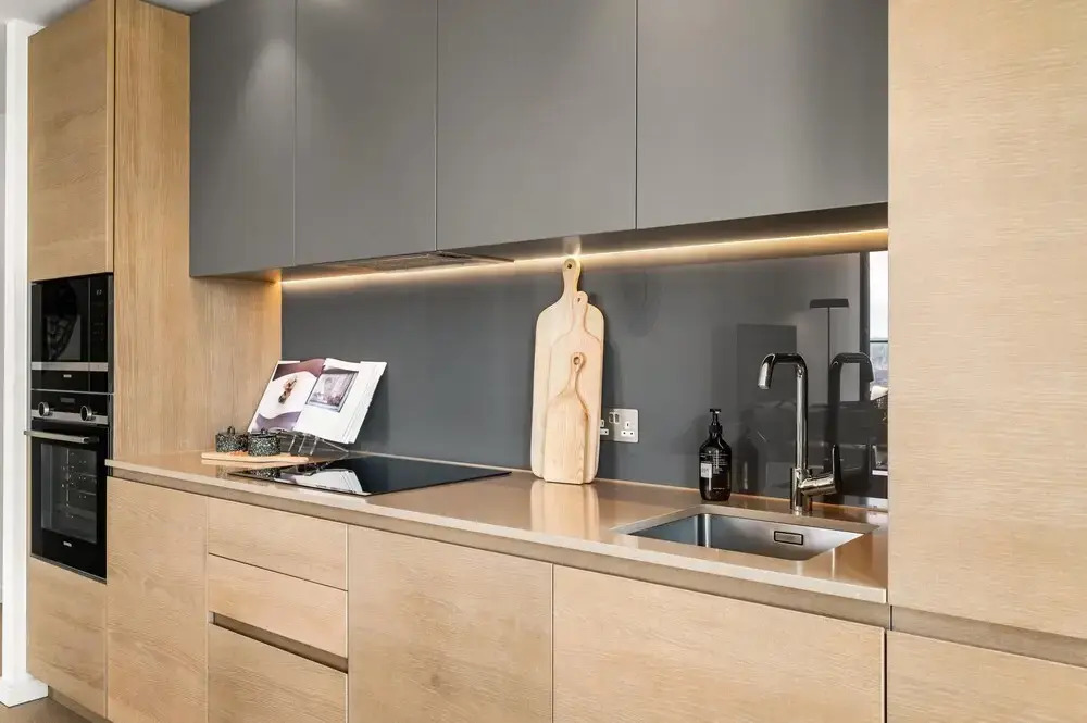 Deluxe two Bedroom Apartment in London s Canary Wharf