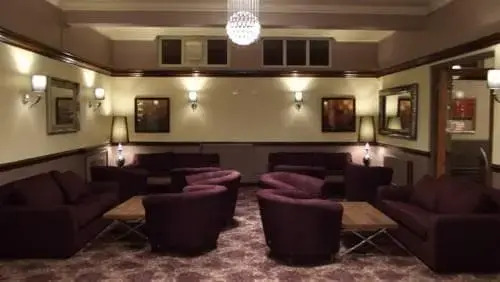 The Raven Hotel