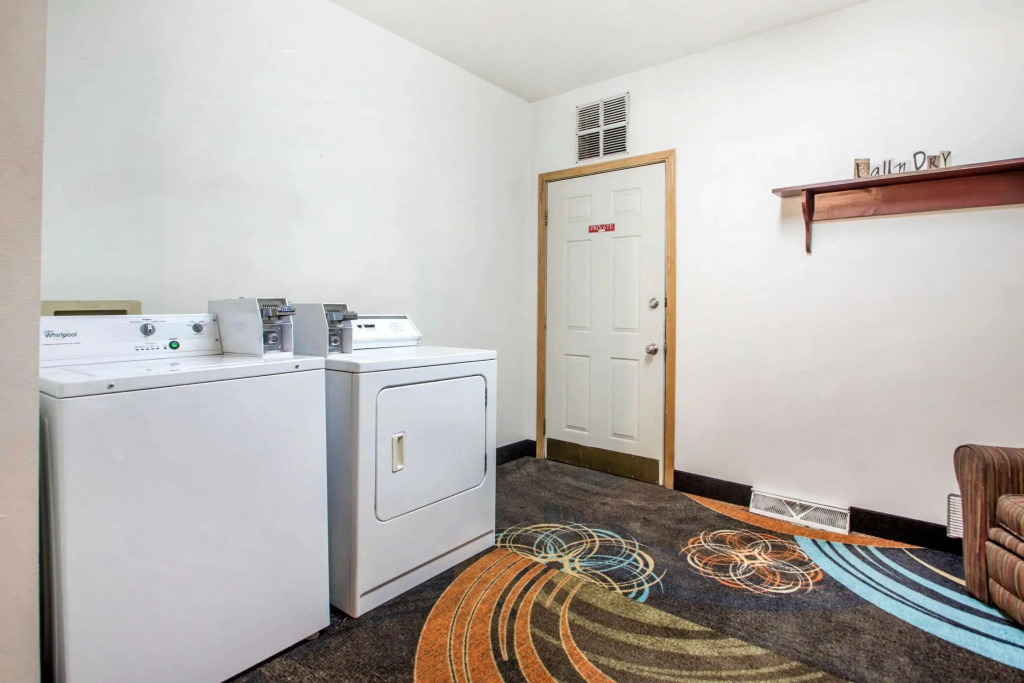 Red Roof Inn & Suites Tomah