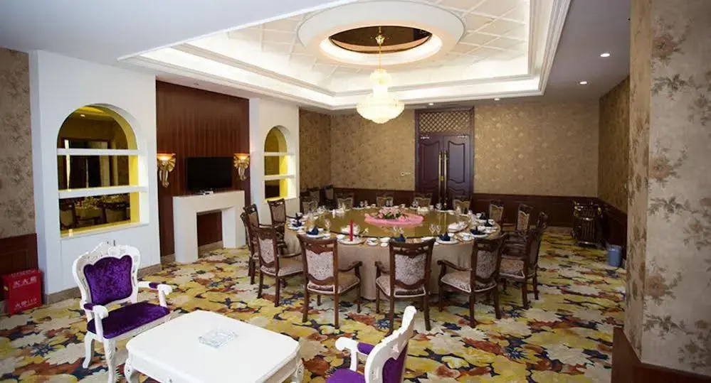 Huashuiwan No. 1 Hot Spring Hotel