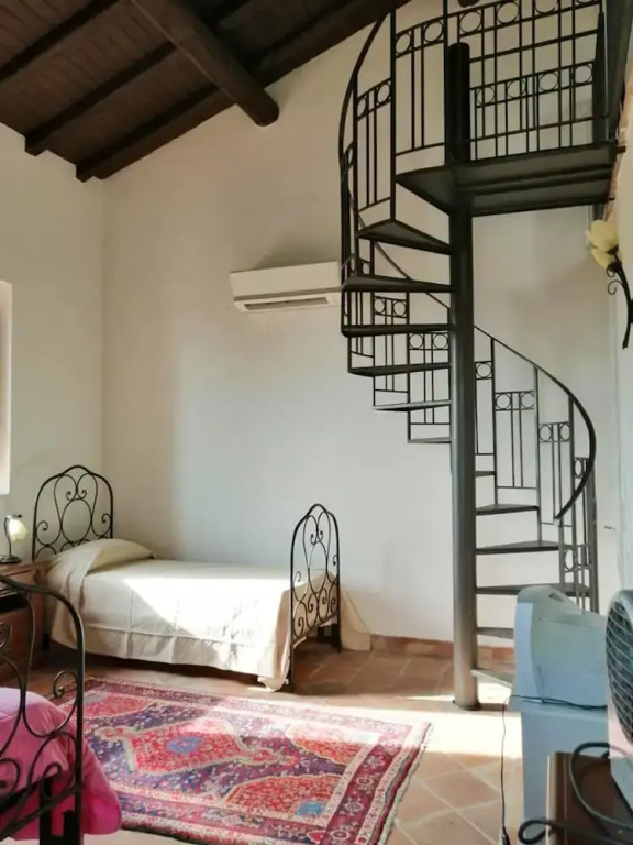 House With 3 Bedrooms In Mascali With Enclosed Garden 10 Km From The Beach