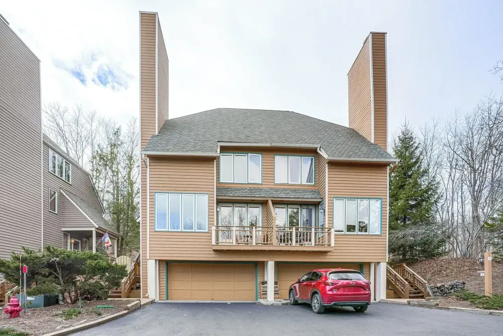 Modern Townhome at Wintergreen Resort