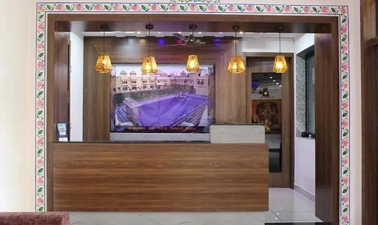 Fabhotel Prime The Kushal Bagh Palace