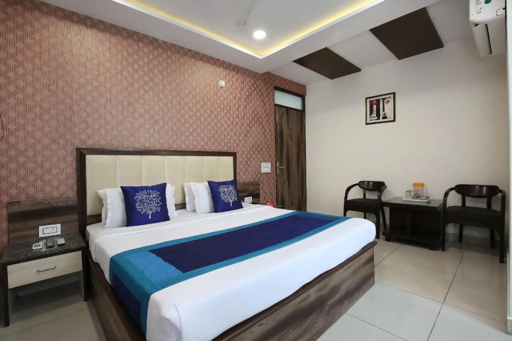 OYO 9674 Hotel OBR Inn