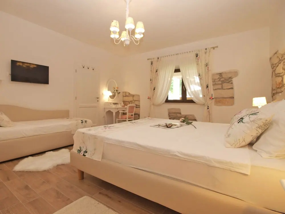 Apartment 1654